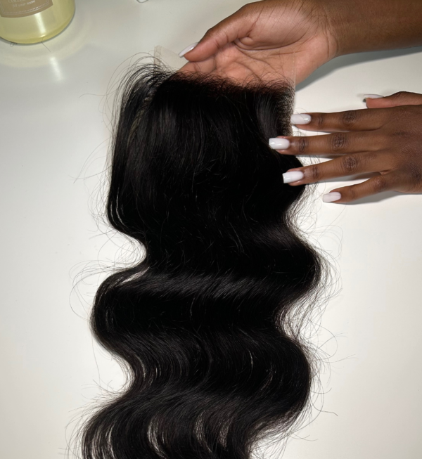 Wavy HD Closure