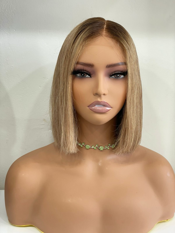 BELLA Bob Wig
